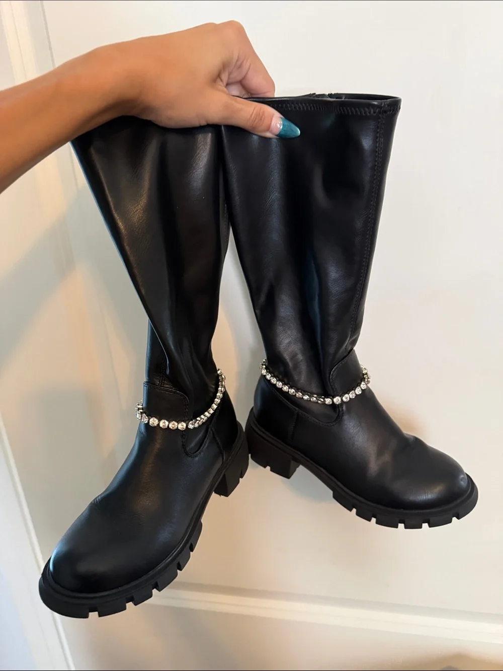 Steve Madden Black Knee-High Lace-Up Boots with Rhinestone Chain